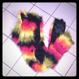 NWOT FREE WITH PURCHASE OF $19 OR MORE